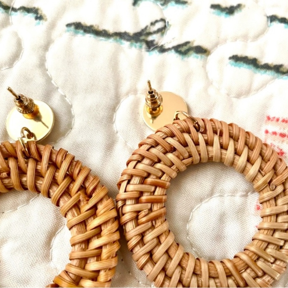 2 Inch Gold-tone Earring Set Boho Retro Pierced Rattan New - Picture 5 of 8